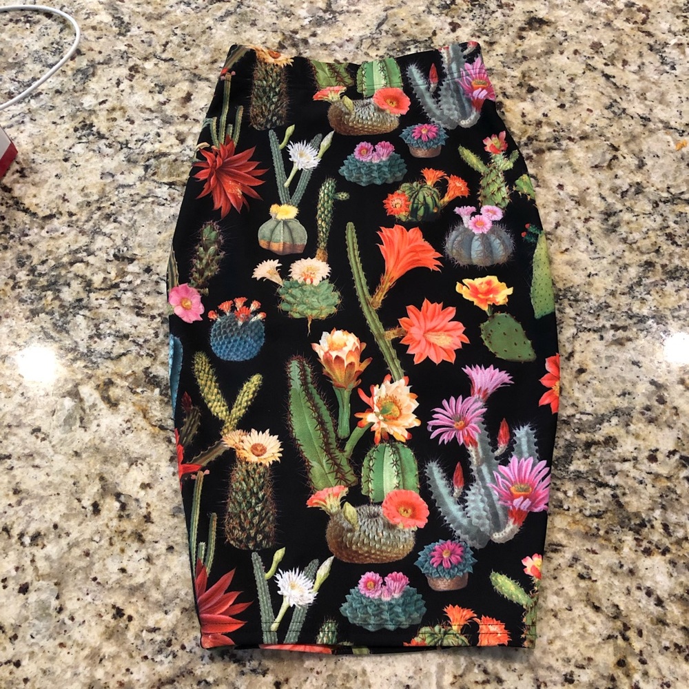 Sample Desert Flowers Pencil Skirt